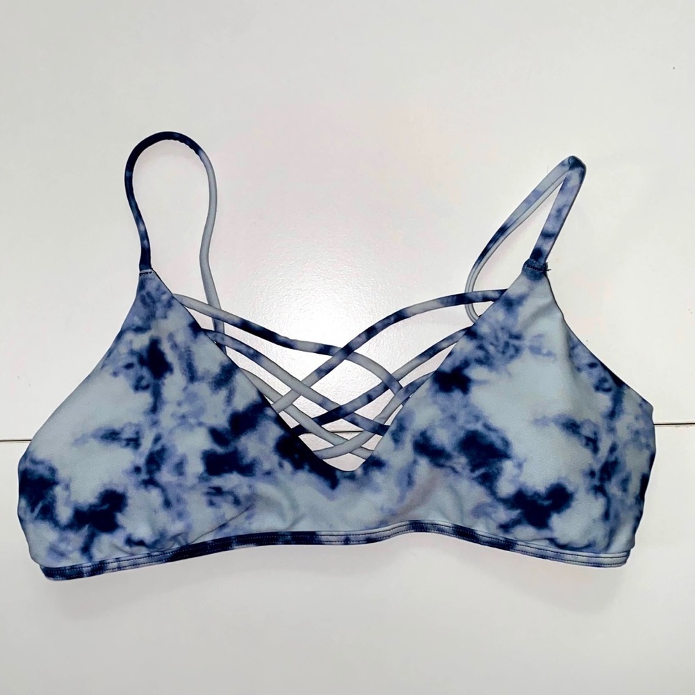 tie-dye hollister bikini top!